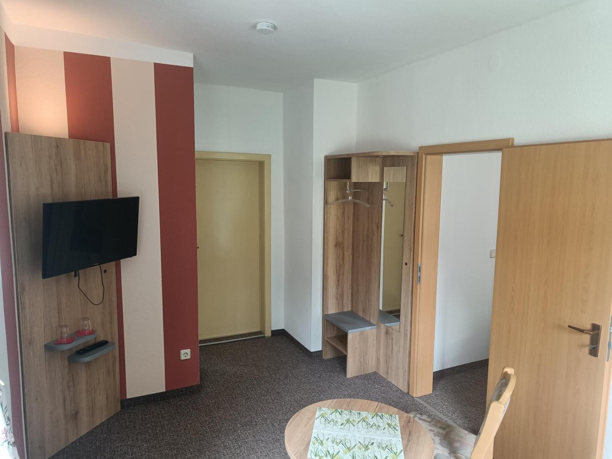 Zur Edlen Krone Neuhausen  Bagian luar foto